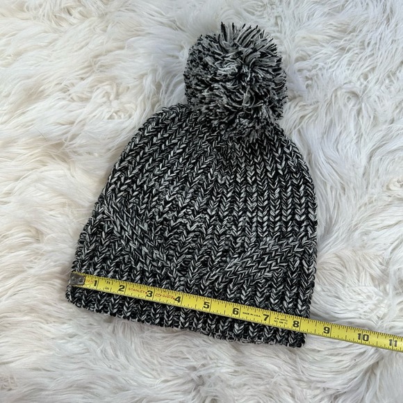 Rebecca Minkoff • Marled Grey Knitted Pom Pom Beanie - Picture 9 of 10